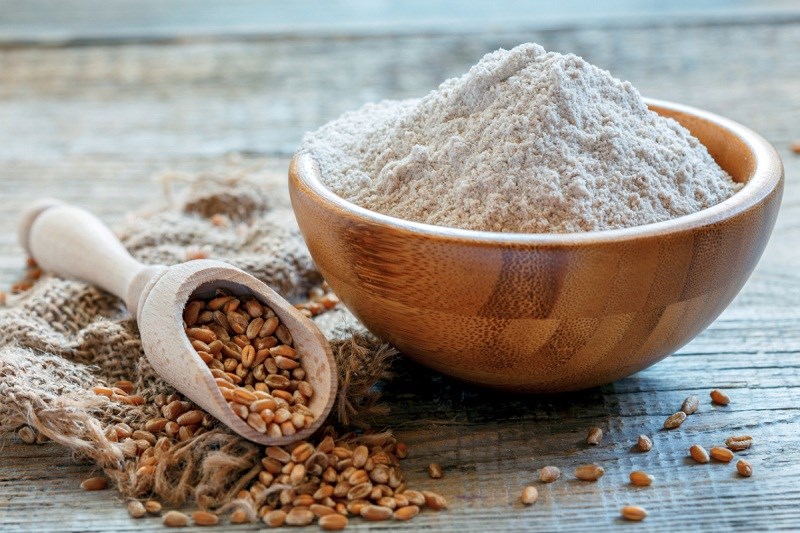 Sự khác nhau giữa bột mì nguyên cám và bột mì thường