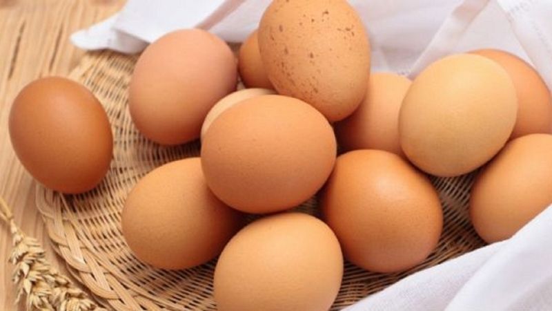 cách chọn trứng gà tươi